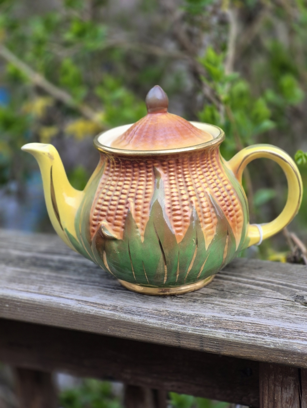 Shawnee Teapot That Looks Like Corn